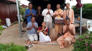 Chanting prayer at the Local family house near Bakheng Temple